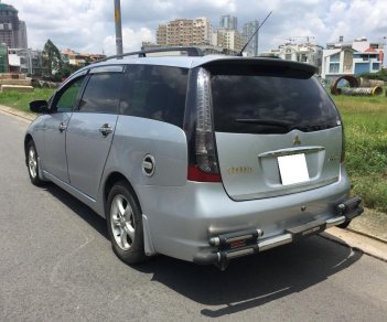 Mitsubishi Grandis 2006 - Gia đình cần bán Grandis 2006, số tự động, màu bạc