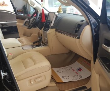 Toyota Land Cruiser 2016 - Bán Toyota Land Cruiser VX sản xuất 2016, đăng ký công ty