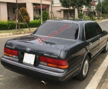 Toyota Crown 1995 - Bán Toyota Crown 1995, màu đen còn mới, giá 330tr