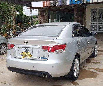 Kia Forte 2009 - Bán ô tô Kia Forte sản xuất năm 2009, màu bạc, xe nhập chính chủ