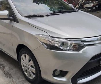 Toyota Vios 2017 - Cần bán Toyota Vios 2017 số tự động, màu bạc