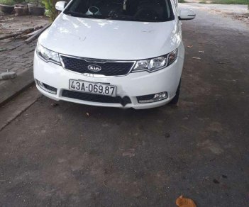 Kia Forte 2013 - Bán Kia Forte sản xuất năm 2013, màu trắng xe gia đình