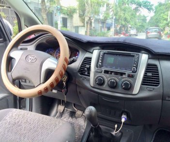 Toyota Innova   2012 - Bán ô tô Toyota Innova MT năm sản xuất 2012 giá tốt