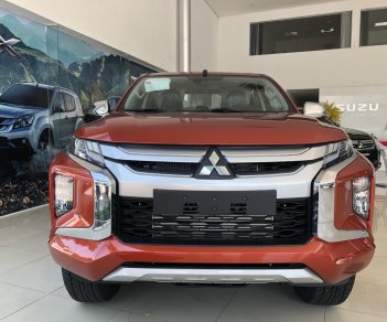 Mitsubishi Triton 2019 - Bán Mitsubishi Outlander 2019, giá chỉ 730tr, hỗ trợ trả góp 80% giá trị xe, chương trình khuyến mãi ưu đãi