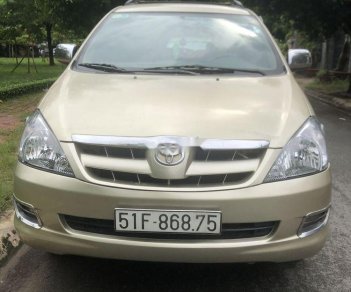 Toyota Innova   2006 - Cần bán gấp xe Toyota Innova 2006, màu vàng