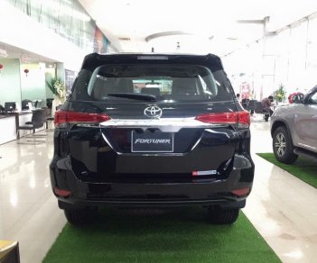 Toyota Fortuner 2019 - Cần bán xe Toyota Fortuner đời 2019, màu đen, giá chỉ 983 triệu