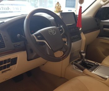 Toyota Land Cruiser 2016 - Bán Toyota Land Cruiser VX sản xuất 2016, đăng ký công ty