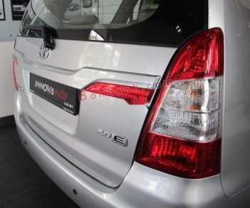 Toyota Innova 2019 - Bán xe Toyota Innova 2.0E sản xuất năm 2019, giá 711tr