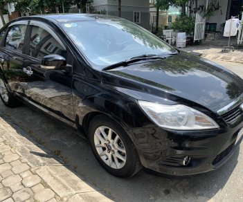 Ford Focus 2010 - Bán Ford Focus Hatchback đời 2010 số tự động, màu đen, 297 triệu