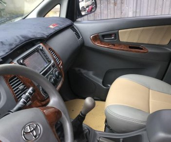 Toyota Innova   2012 - Bán xe cũ Toyota Innova đời 2012, màu bạc