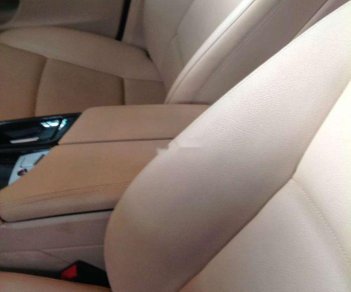 BMW 5 Series   2014 - Bán BMW 520i năm sản xuất 2014, màu trắng, nhập khẩu nguyên chiếc