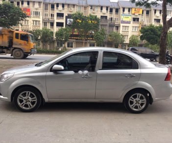 Chevrolet Aveo 2015 - Gia đình bán Chevrolet Aveo 2015, màu bạc