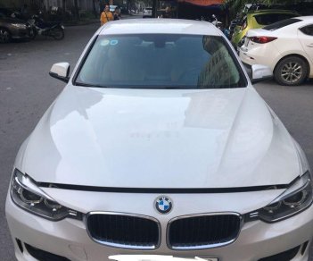 BMW 3 Series 2013 - Bán BMW 320i đời 2013, màu trắng, nhập khẩu chính chủ