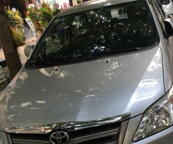 Toyota Innova 2014 - Cần bán lại xe Toyota Innova đời 2014, màu bạc, nhập khẩu nguyên chiếc chính chủ, 505tr