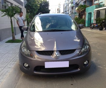 Mitsubishi Grandis 2007 - Gia đình cần bán Grandis 2007, số tự động, màu khoai môn