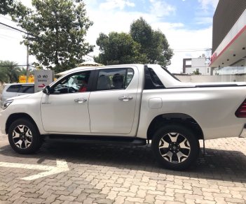 Toyota Hilux   2019 - Cập nhật giá bán Toyota Hilux tháng 9 giao ngay