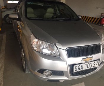 Chevrolet Aveo 2015 - Gia đình bán Chevrolet Aveo 2015, màu bạc