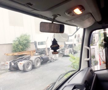 Xe tải Trên 10 tấn 2015 - Bán xe đầu kéo UD Nissan đời 2015, máy 370 ps, lắp ráp Thái Lan