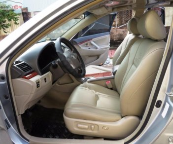 Toyota Camry 2.4G 2007 - Bán xe Toyota Camry 2.4G năm sản xuất 2007, màu bạc  