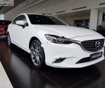 Mazda 6 2.0L Premium 2018 - Bán Mazda 6 2.0L Premium 2018, màu trắng, giá chỉ 859 triệu