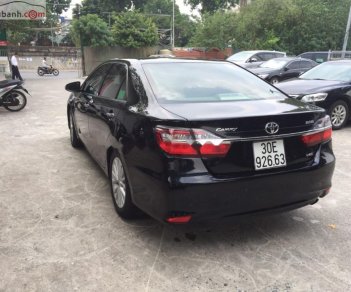 Toyota Camry 2.0E 2017 - Chính chủ bán xe Toyota Camry 2.0E đời 2017, màu đen