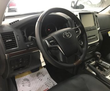 Toyota Land Cruiser 5.7 2019 - Bán Toyota Land Cruiser 5.7 đời 2020, màu đen, nhập khẩu nguyên chiếc