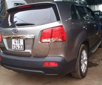 Kia Sorento GAT 2.4L 4WD 2010 - Bán Kia Sorento GAT 2.4L 4WD đời 2010, màu xám, xe nhập số tự động