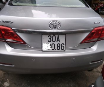 Toyota Camry 2.4 2011 - Bán xe Toyota Camry 2.4 chính chủ màu bạc