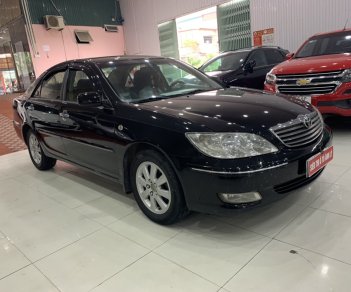 Toyota Camry 3.0V 2002 - Cần bán Toyota Camry 3.0 năm 2002, màu đen, giá tốt