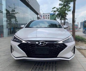Hyundai Elantra   2019 - Cần bán xe Hyundai Elantra 1.6MT đời 2019, màu trắng