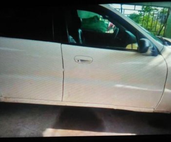 Daewoo Lanos 2001 - Cần bán Daewoo Lanos đời 2001, màu trắng, nhập khẩu 