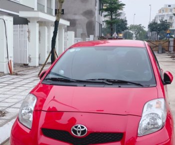 Toyota Yaris   2011 - Cần bán em Yaris máy xăng 1.5 đời 2011, màu đỏ, nhập Thái, giá tốt