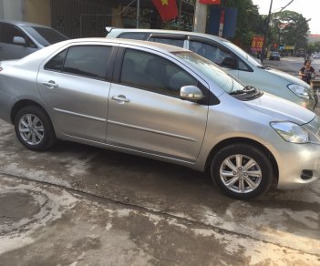 Toyota Vios 2010 - Bán xe Toyota Vios 1.5MT đời 2010, màu bạc, xe nói không với lỗi nhỏ, full đồ chơi