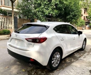 Mazda 3 2016 - Bán xe Mazda 3 1.5AT 2016 giá tốt