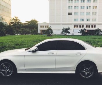 Mercedes-Benz C class 2016 - Cần bán xe Mercedes C300 AMG năm 2016, màu trắng