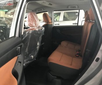 Toyota Innova 2.0E 2019 - Bán Toyota Innova 2.0E 2019, màu bạc