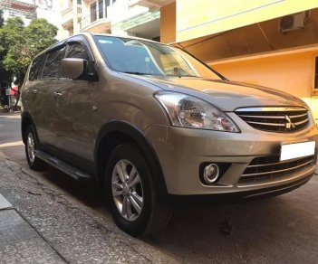 Mitsubishi Zinger 2011 - Gia đình cần bán xe Zinger GlS 2011, số tự động, màu vàng cát