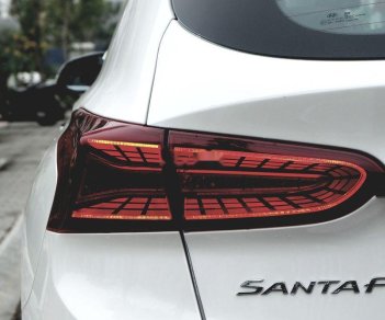 Hyundai Santa Fe   2019 - Cần bán Hyundai Santa Fe đời 2019, màu trắng