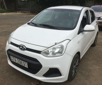 Hyundai Grand i10   2015 - Bán xe Hyundai Grand i10 sản xuất năm 2015, màu trắng, nhập khẩu