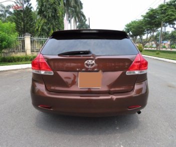 Toyota Venza 2.7 2009 - Bán Toyota Venza 2.7 sản xuất năm 2009, màu nâu, xe nhập số tự động