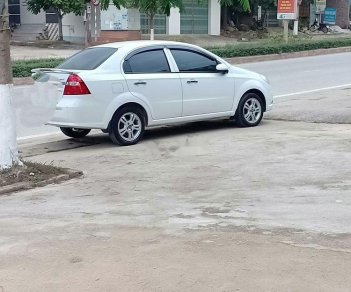 Chevrolet Aveo 1.5AT 2018 - Cần bán xe Chevrolet Aveo 1.5AT đời 2018, màu trắng  