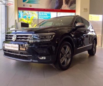 Volkswagen Tiguan Allspace 2018 - Bán Volkswagen Tiguan Allspace sản xuất 2018, màu đen, nhập khẩu