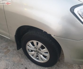 Toyota Innova 2006 - Bán Toyota Innova 2006, màu bạc, nhập khẩu