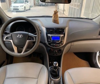 Hyundai Accent 2011 - Cần bán xe Hyundai Accent MT đời 2011, xe nhập