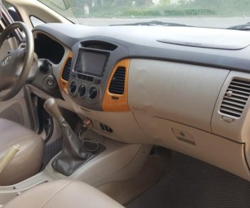 Toyota Innova 2010 - Cần bán lại xe Toyota Innova G năm 2010, màu bạc