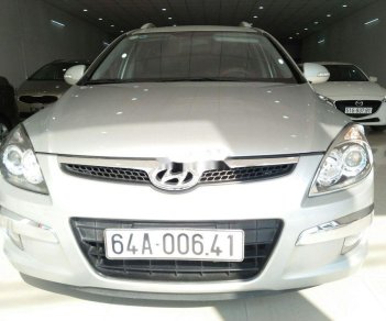 Hyundai i30 2010 - Bán ô tô Hyundai i30 năm 2010, màu trắng