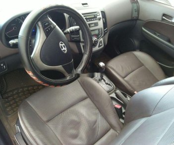 Hyundai i30 2010 - Bán ô tô Hyundai i30 năm 2010, màu trắng