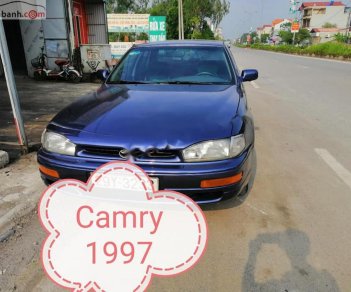 Toyota Camry XLi 2.2 MT 1997 - Xe Toyota Camry XLi 2.2 MT sản xuất năm 1997, màu xanh lam 