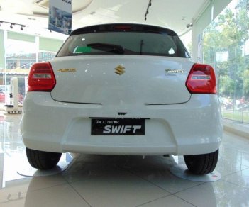Suzuki Swift 2019 - Bán Suzuki Swift đời 2019, màu trắng, nhập khẩu