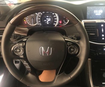Honda Accord 2018 - Bán Honda Accord năm 2018, màu đỏ, xe nhập  